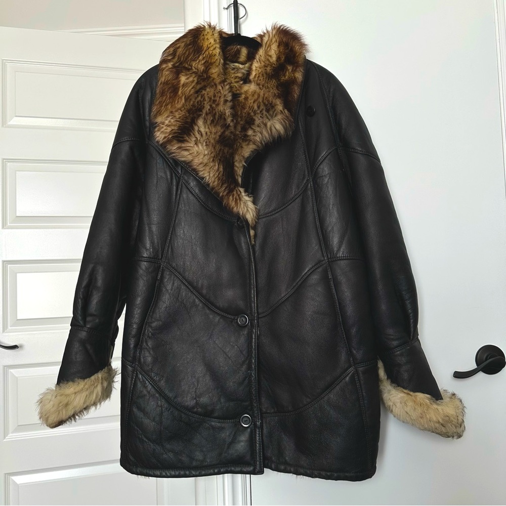 Marester Vintage Black Leather Coat with Fur Lining